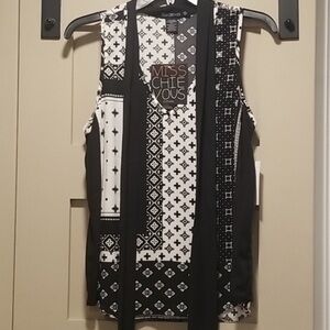 NWT Black and White Miss Chievous Sleeveless Tie Front Top, Sz Med